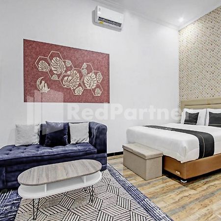 فندق House N Coffee 55 Temanggung Redpartner المظهر الخارجي الصورة