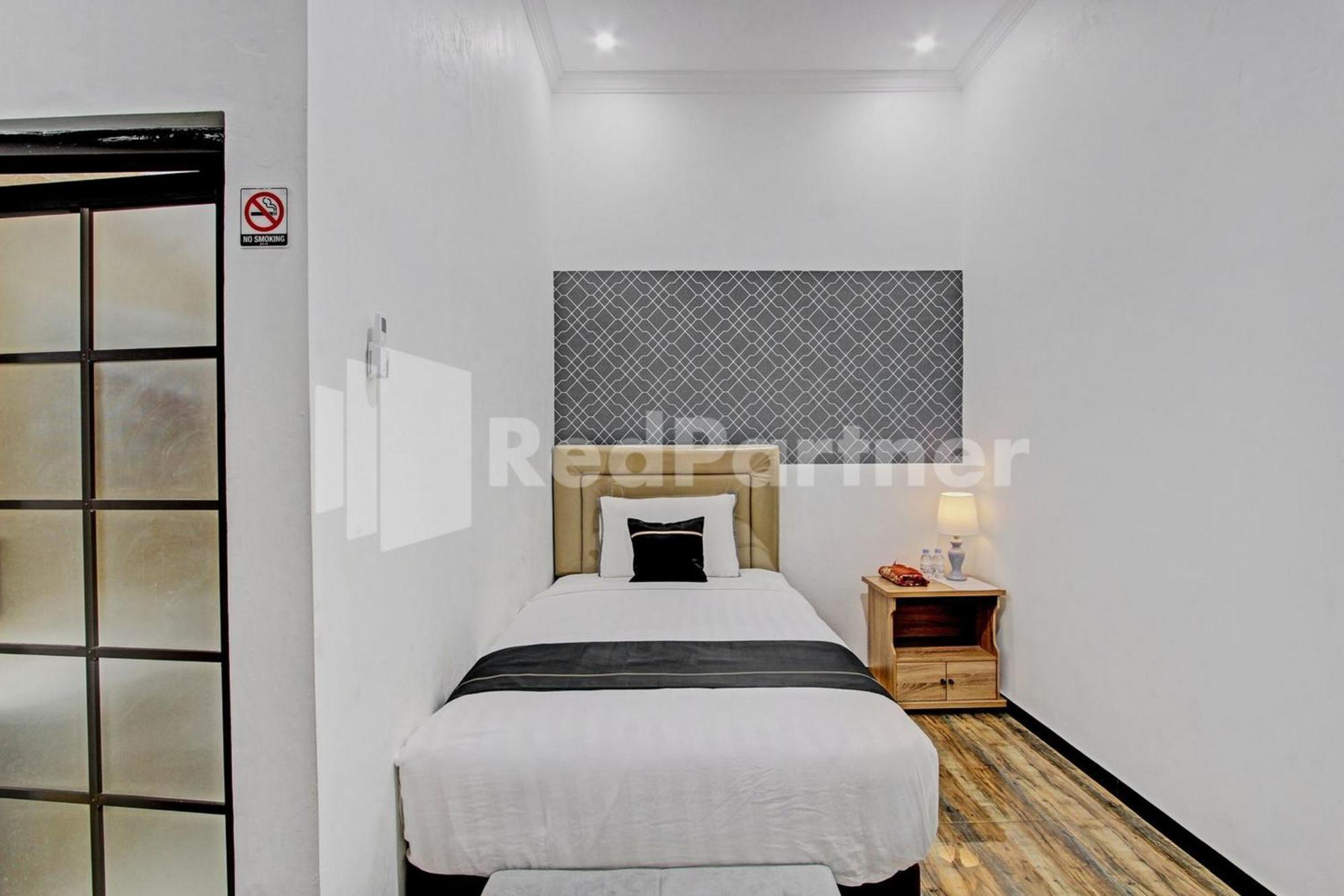 فندق House N Coffee 55 Temanggung Redpartner المظهر الخارجي الصورة