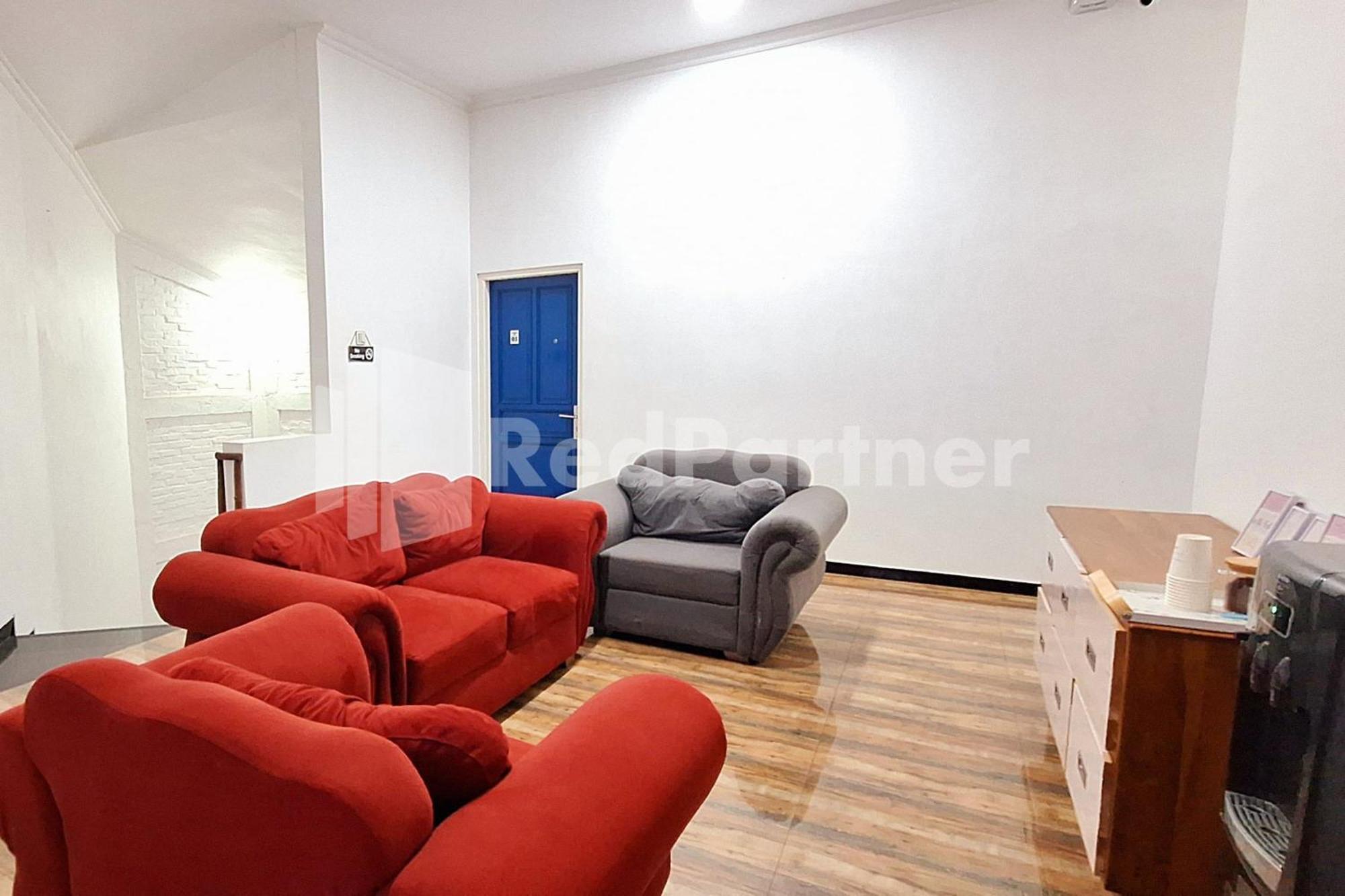 فندق House N Coffee 55 Temanggung Redpartner المظهر الخارجي الصورة