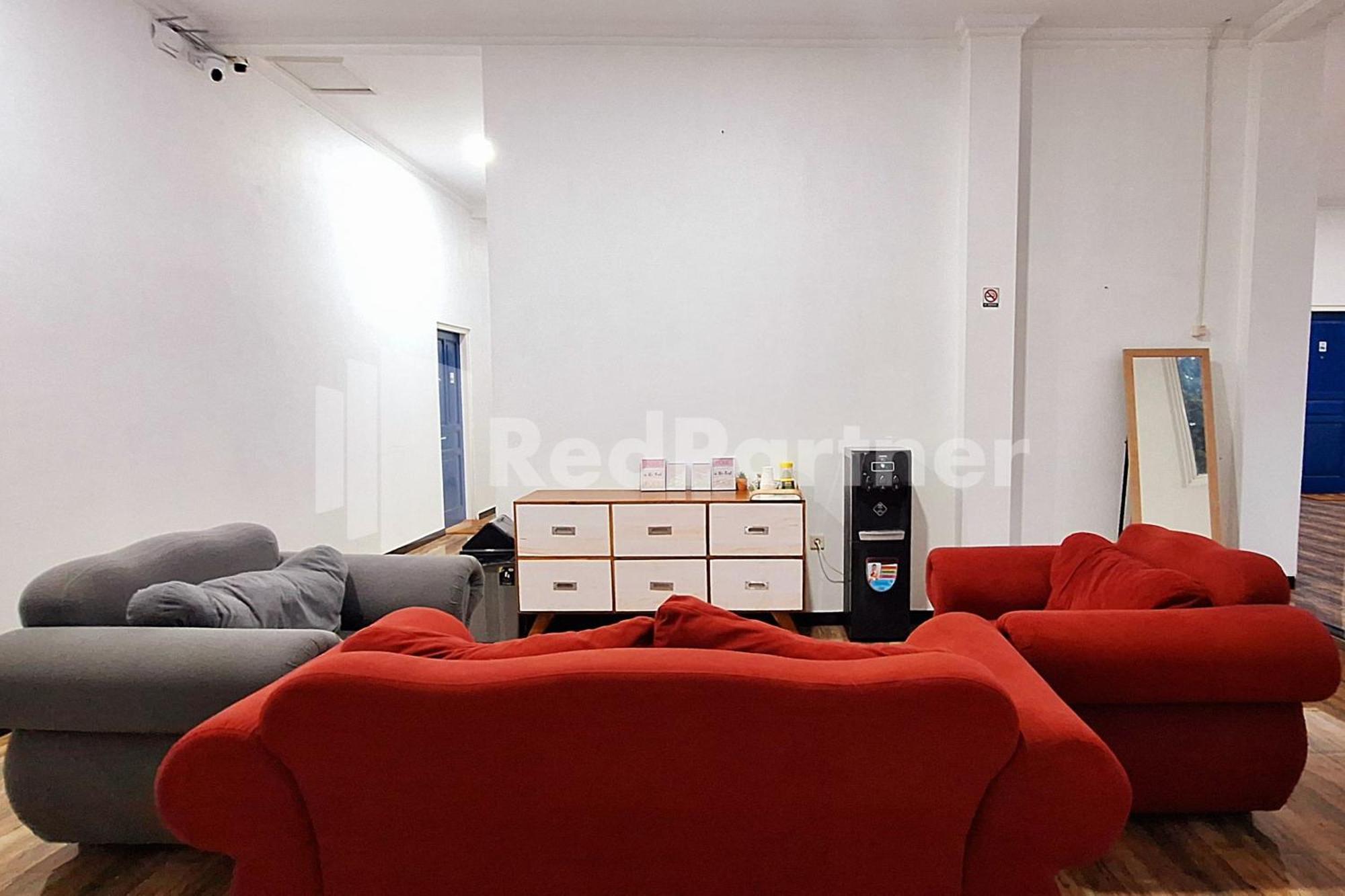 فندق House N Coffee 55 Temanggung Redpartner المظهر الخارجي الصورة